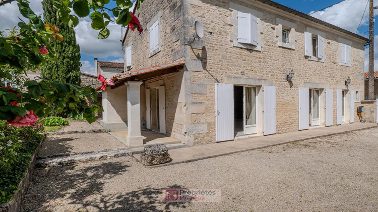 Ma-Cabane - Vente Maison HIERSAC, 180 m²