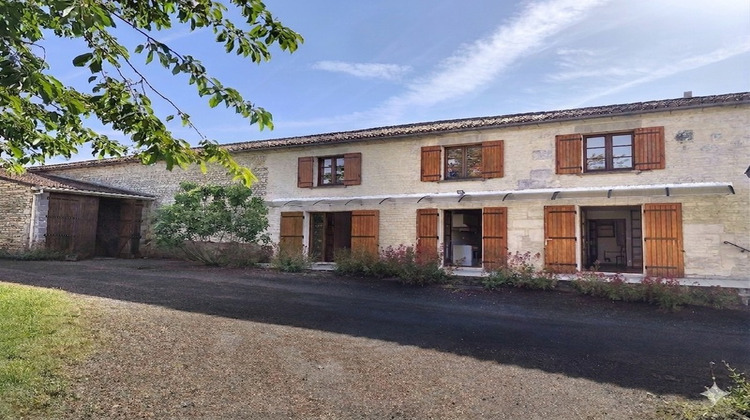 Ma-Cabane - Vente Maison HIERSAC, 170 m²
