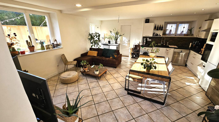 Ma-Cabane - Vente Maison HOUDAN, 73 m²