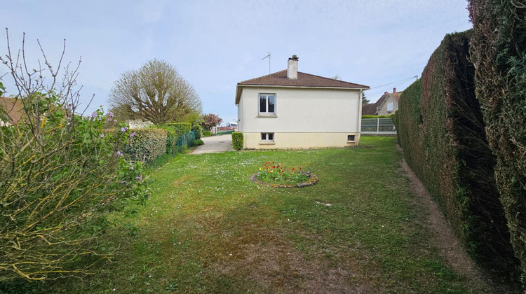 Ma-Cabane - Vente Maison HOUDAN, 65 m²