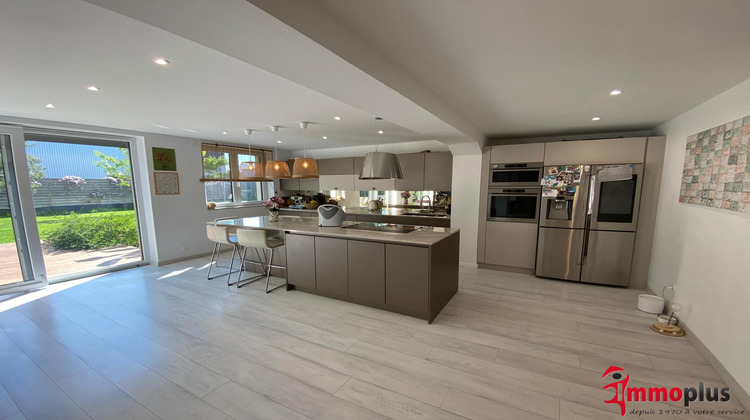 Ma-Cabane - Vente Maison Huningue, 200 m²