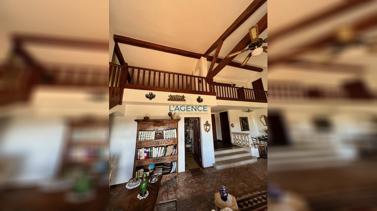 Ma-Cabane - Vente Maison Hyères, 325 m²