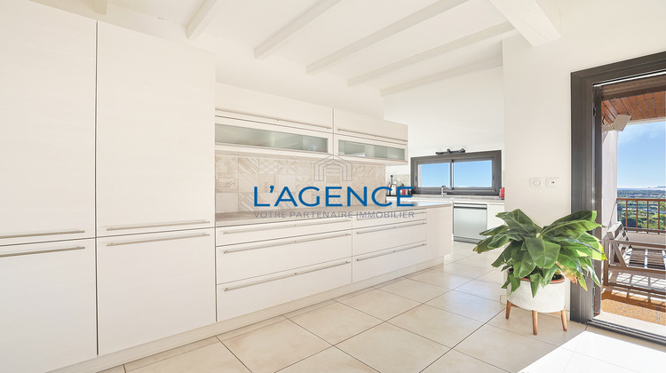 Ma-Cabane - Vente Maison Hyères, 221 m²