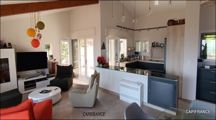Ma-Cabane - Vente Maison HYERES, 140 m²