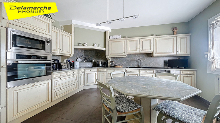 Ma-Cabane - Vente Maison ISIGNY-LE-BUAT, 242 m²