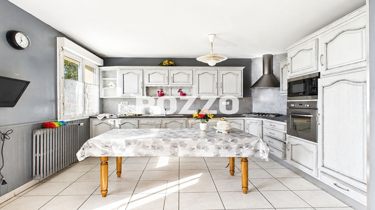 Ma-Cabane - Vente Maison ISIGNY-LE-BUAT, 153 m²