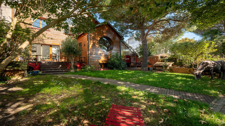 Ma-Cabane - Vente Maison Issy-les-Moulineaux, 300 m²