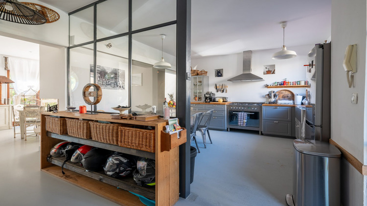 Ma-Cabane - Vente Maison Issy-les-Moulineaux, 300 m²