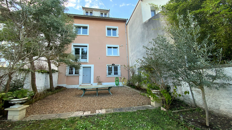 Ma-Cabane - Vente Maison ISSY-LES-MOULINEAUX, 160 m²