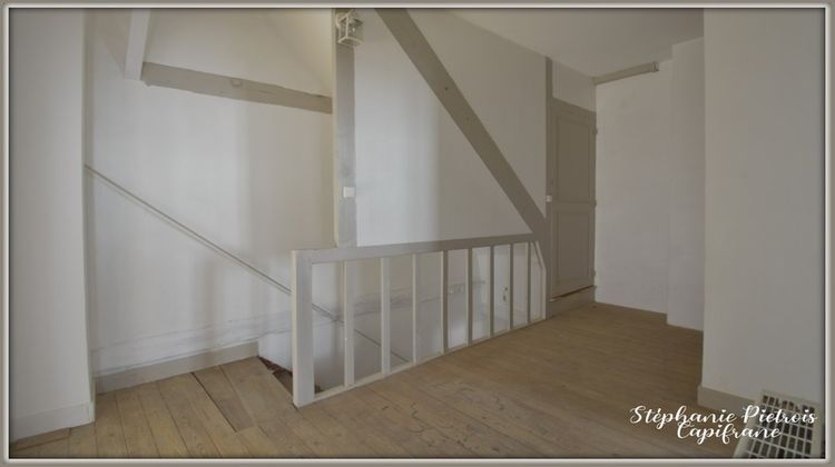 Ma-Cabane - Vente Maison IVOY LE PRE, 67 m²