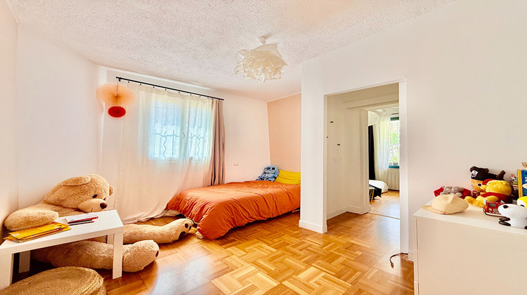 Ma-Cabane - Vente Maison IVRY-SUR-SEINE, 109 m²