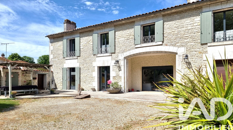 Ma-Cabane - Vente Maison Jarnac, 270 m²