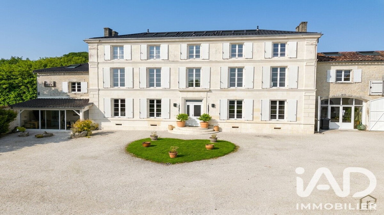 Ma-Cabane - Vente Maison Jarnac, 940 m²