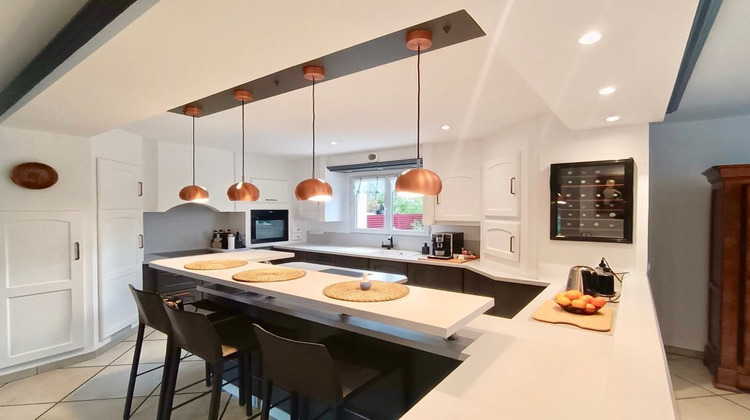 Ma-Cabane - Vente Maison JARRIE, 268 m²