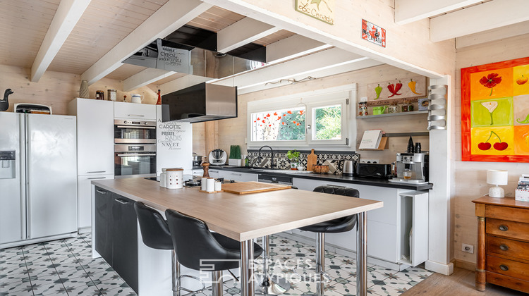 Ma-Cabane - Vente Maison JASSANS-RIOTTIER, 220 m²