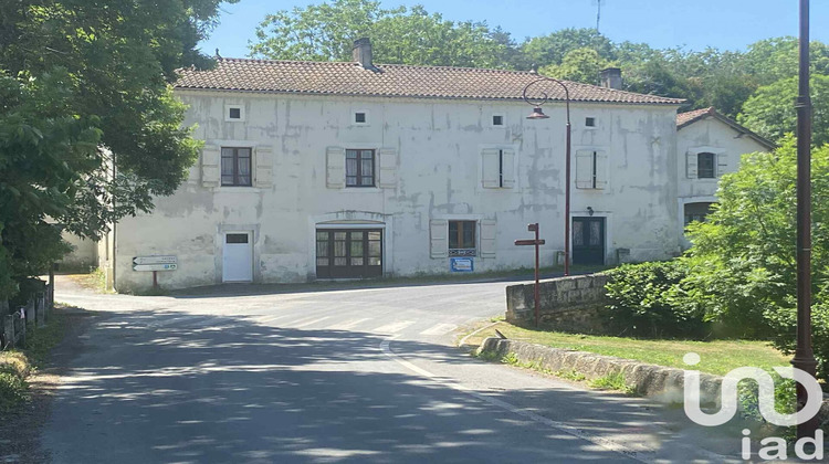 Ma-Cabane - Vente Maison Javerlhac-Et-la-Chapelle-Saint-Robert, 265 m²