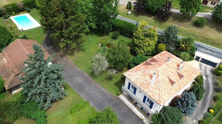 Ma-Cabane - Vente Maison JAVERLHAC LA CHAPELLE SAINT ROBERT, 180 m²