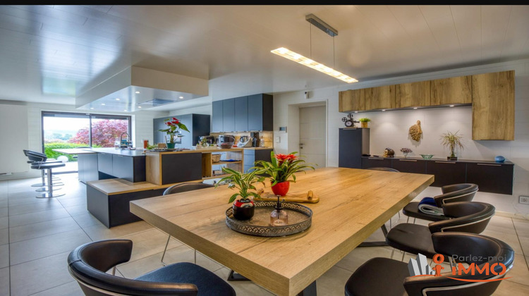 Ma-Cabane - Vente Maison Jayat, 353 m²