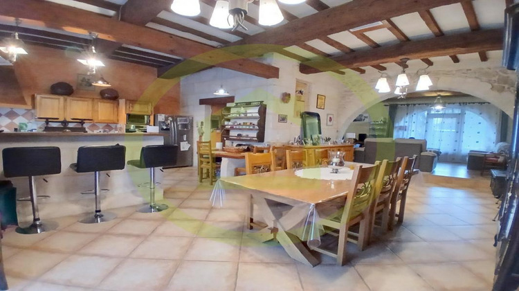 Ma-Cabane - Vente Maison JONQUIERES SAINT VINCENT, 164 m²