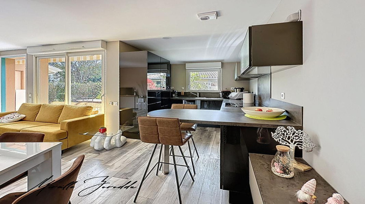 Ma-Cabane - Vente Maison JONQUIERES SAINT VINCENT, 60 m²