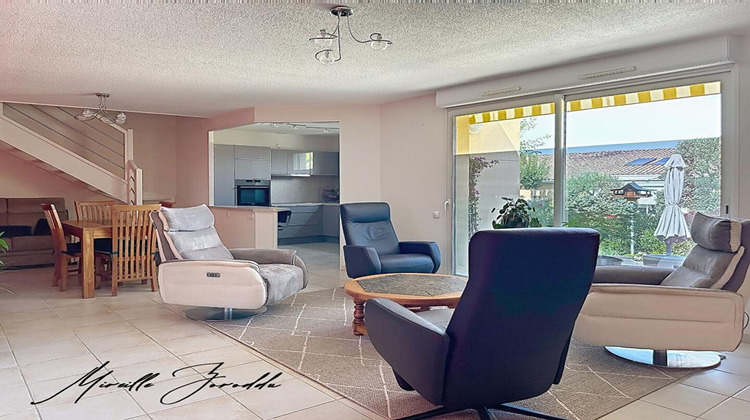 Ma-Cabane - Vente Maison JONQUIERES SAINT VINCENT, 107 m²