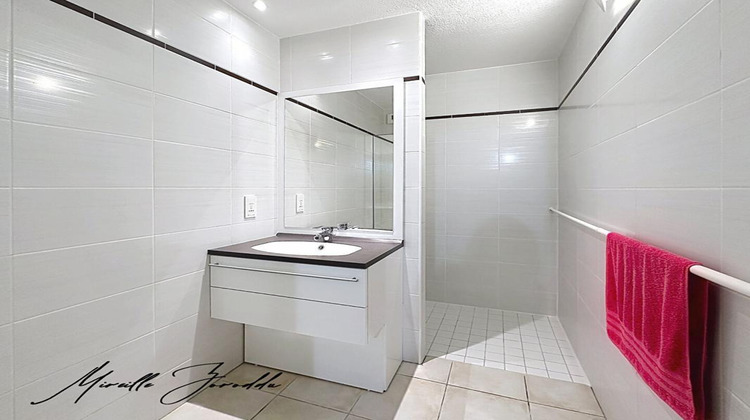 Ma-Cabane - Vente Maison JONQUIERES SAINT VINCENT, 107 m²