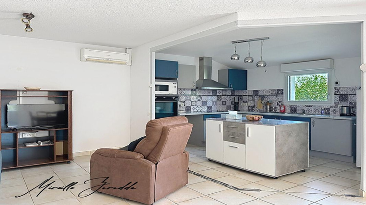 Ma-Cabane - Vente Maison JONQUIERES SAINT VINCENT, 91 m²