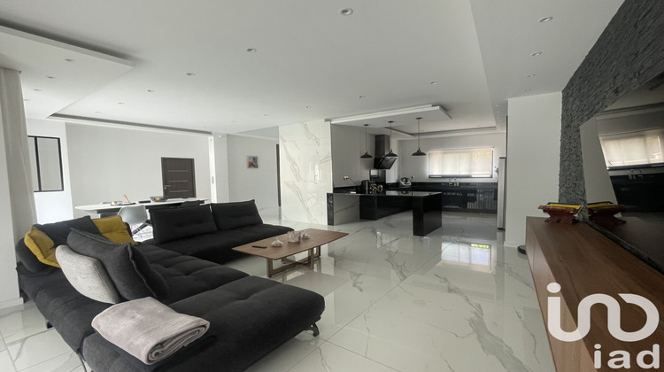 Ma-Cabane - Vente Maison Joué-Lès-Tours, 221 m²