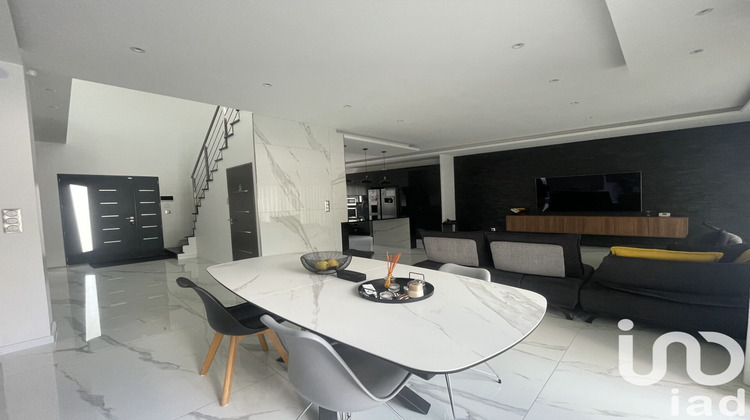 Ma-Cabane - Vente Maison Joué-Lès-Tours, 221 m²