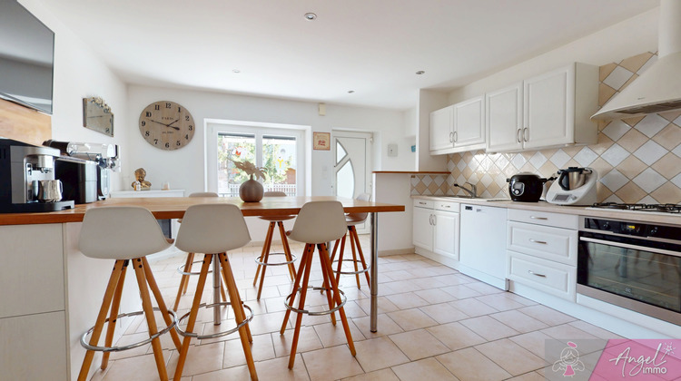 Ma-Cabane - Vente Maison Jouhe, 180 m²