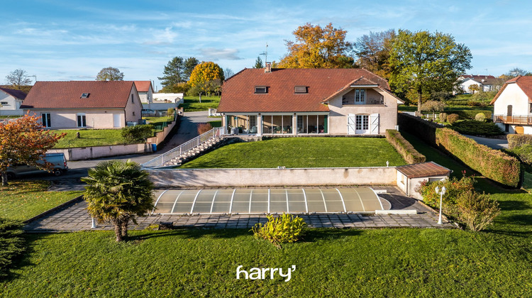 Ma-Cabane - Vente Maison Jouhe, 350 m²