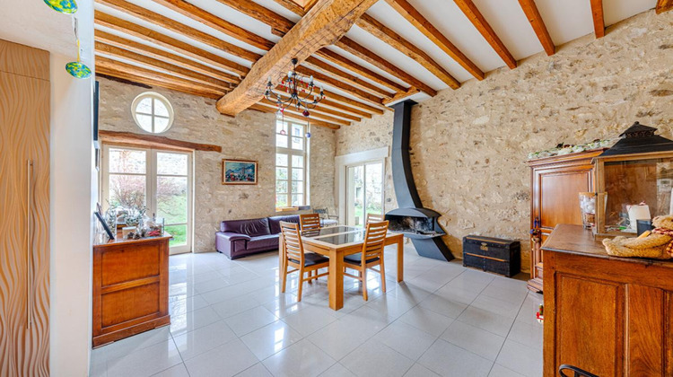 Ma-Cabane - Vente Maison JOUY LE MOUTIER, 262 m²