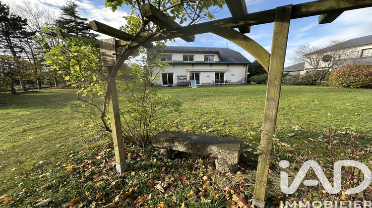 Ma-Cabane - Vente Maison Jullouville, 268 m²