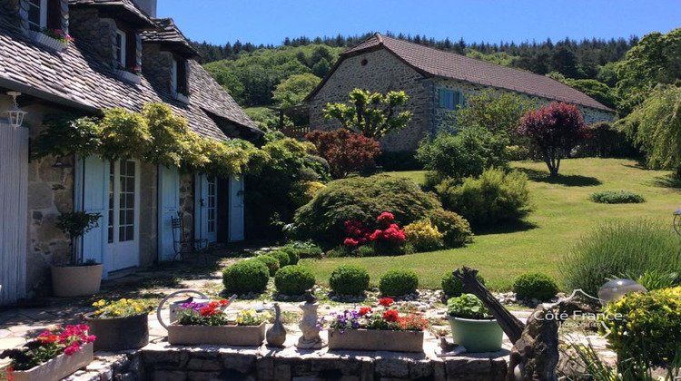 Ma-Cabane - Vente Maison JUNHAC, 265 m²