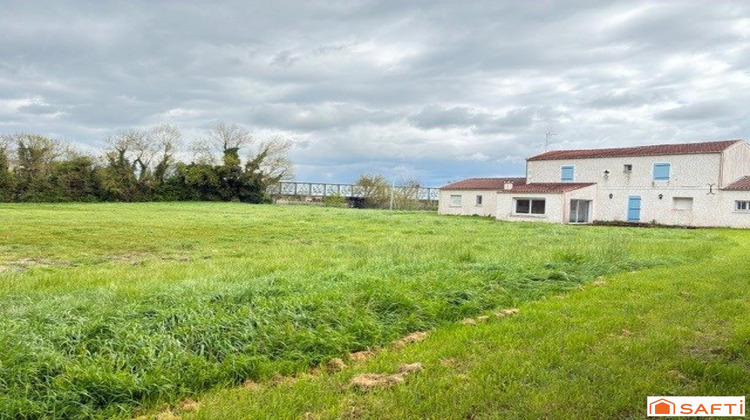 Ma-Cabane - Vente Maison L' Ile-d'Elle, 175 m²