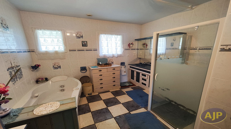 Ma-Cabane - Vente Maison L'AIGUILLON-SUR-MER, 185 m²