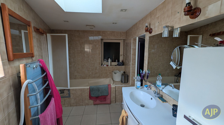 Ma-Cabane - Vente Maison L'AIGUILLON-SUR-MER, 111 m²