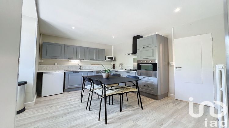 Ma-Cabane - Vente Maison L'Huisserie, 67 m²