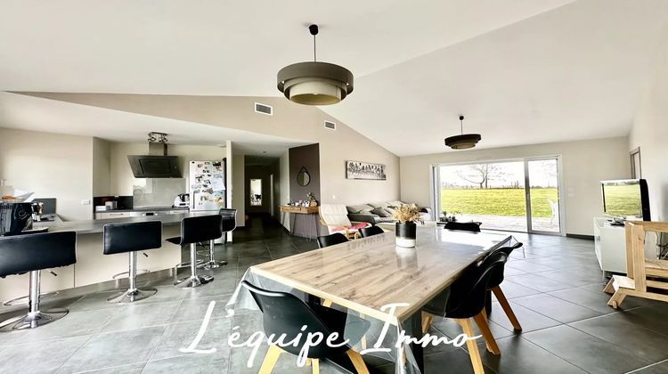 Ma-Cabane - Vente Maison L'Isle-Jourdain, 98 m²