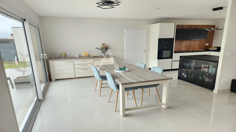 Ma-Cabane - Vente Maison L'ISLE-JOURDAIN, 110 m²