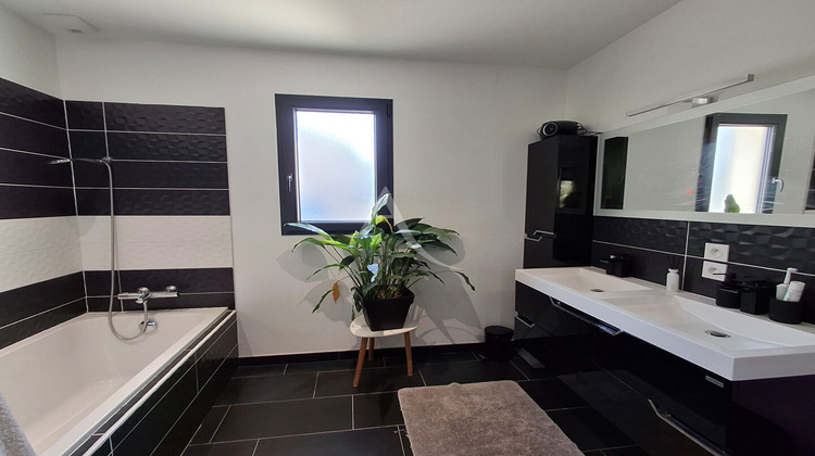 Ma-Cabane - Vente Maison L'ISLE-JOURDAIN, 153 m²
