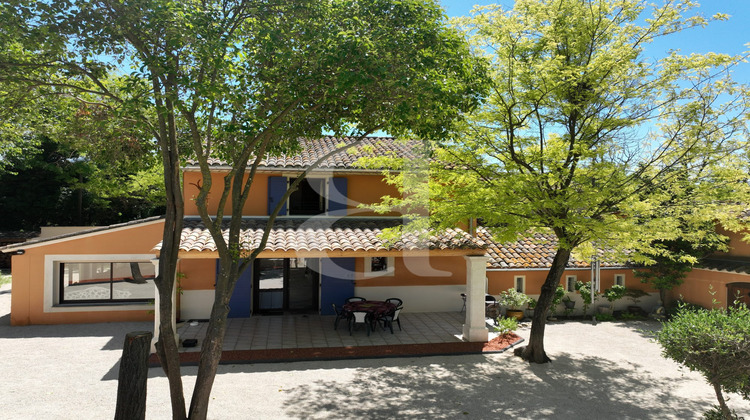 Ma-Cabane - Vente Maison L'Isle-sur-la-Sorgue, 220 m²
