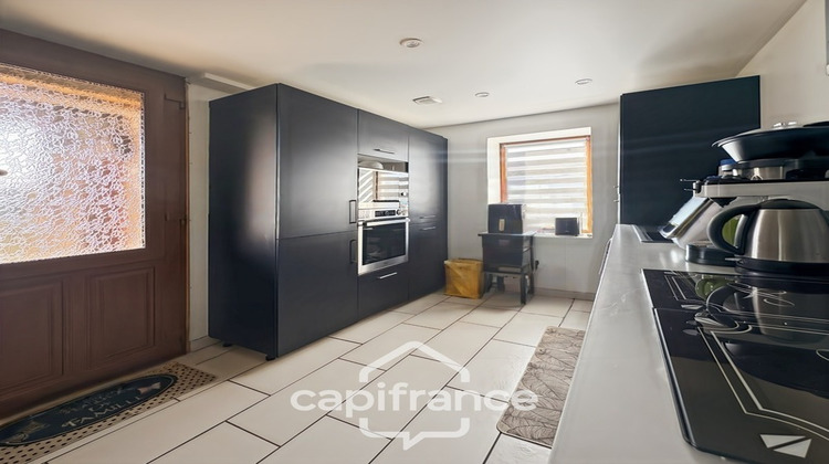 Ma-Cabane - Vente Maison L ABERGEMENT SAINTE COLOMBE, 143 m²