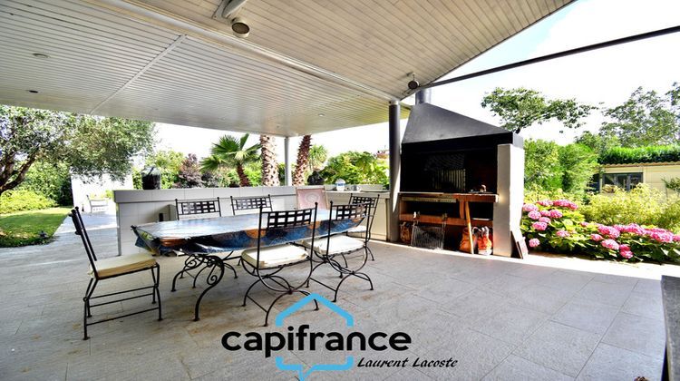 Ma-Cabane - Vente Maison L ISLE JOURDAIN, 255 m²