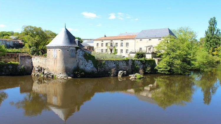 Ma-Cabane - Vente Maison L ISLE JOURDAIN, 1050 m²