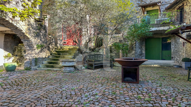 Ma-Cabane - Vente Maison La Bégude-de-Mazenc, 337 m²