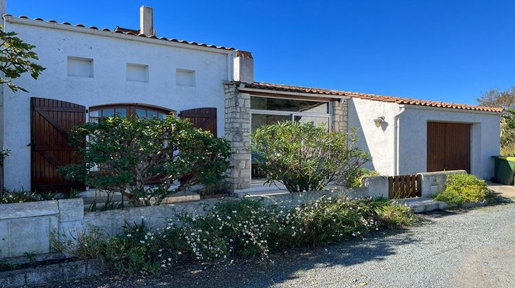 Ma-Cabane - Vente Maison LA BREE-LES-BAINS, 69 m²