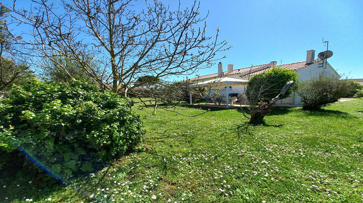 Ma-Cabane - Vente Maison LA BREE-LES-BAINS, 108 m²