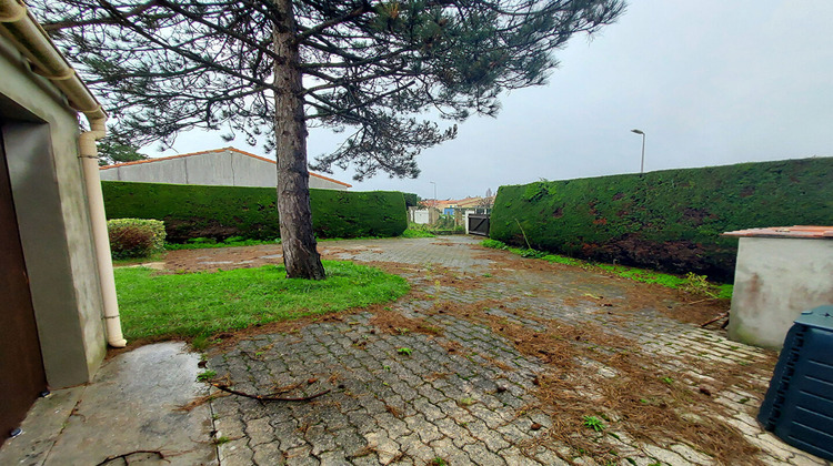 Ma-Cabane - Vente Maison LA BREE-LES-BAINS, 15 m²