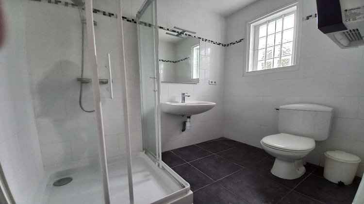 Ma-Cabane - Vente Maison LA BREE-LES-BAINS, 40 m²